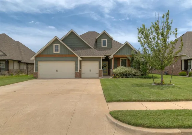 Homes for sale in Mustang, OK | 1216 N Beale Ter, Mustang, OK 73064 | MLS# 1237850