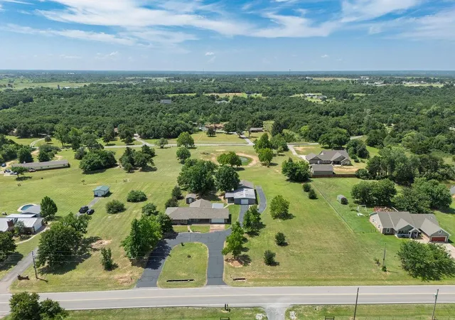 Photo 1 of Sale Pending at 37709 Garretts Lake Rd, Shawnee, OK 74804 | MLS# 1237861 | Listing updated on 2026-09-23