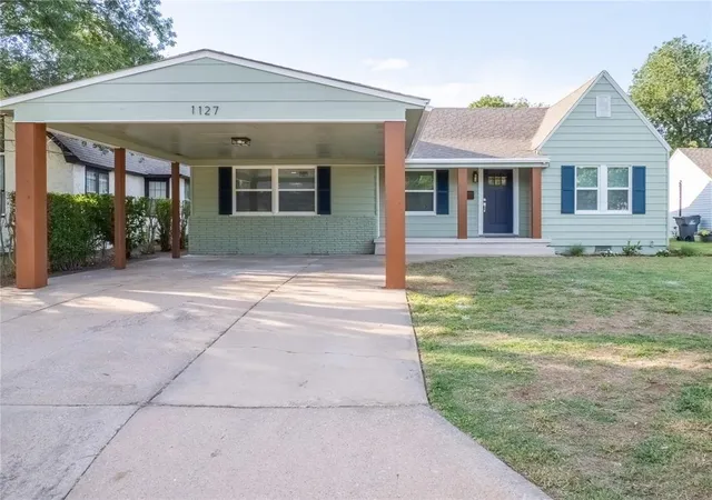 Homes for sale in Lawton, OK | 1127 Nw Maple Ave, Lawton, OK 73507 | MLS# 1237871