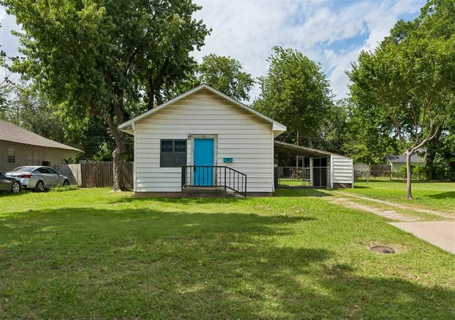 image of 411 Iowa St, Norman, OK 73069 | MLS# 1237872