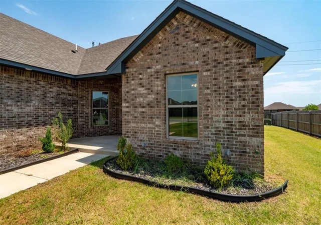 Photo 3 of Single family home for sale at 4204 Chesterfield Pl, Oklahoma City, OK 73179 | MLS# 1237877 | Listing updated on 2026-08-27