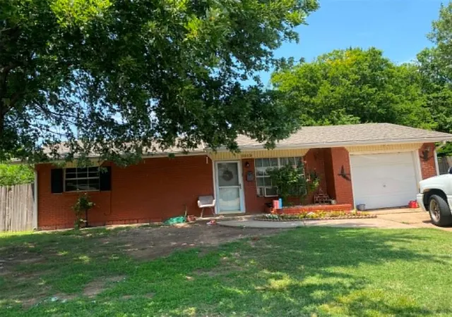 Homes for sale in Oklahoma City, OK | 2013 Astoria Dr, Oklahoma City, OK 73160 | MLS# 1237878