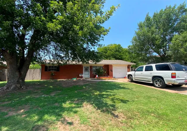 Homes for sale in Oklahoma City, OK | 2013 Astoria Dr, Oklahoma City, OK 73160 | MLS# 1237878