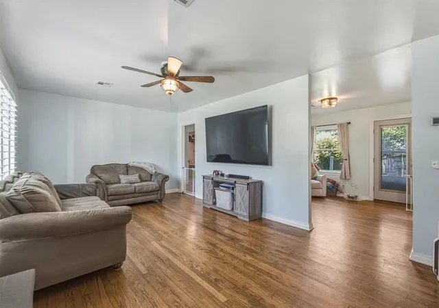 4th image of 1226 Camden Wy, Norman, OK 73069 | MLS# 1237890