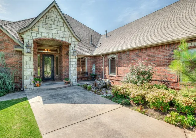 Homes for sale in Newcastle, OK | 530 Westwind Dr, Newcastle, OK 73065 | MLS# 1237893
