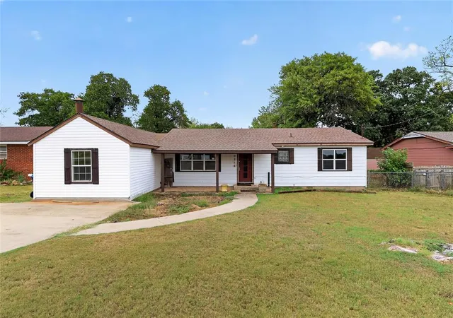 Photo 3 of Single family home for sale at 2216 Dixon Rd, Choctaw, OK 73020 | MLS# 1237897 | Listing updated on 2026-10-08