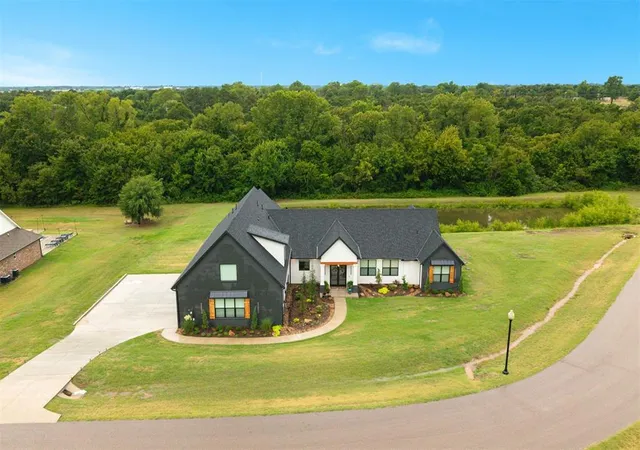 Photo 1 of Single family home for sale at 835 Hidden View Acres Dr, Blanchard, OK 73010 | MLS# 1237905 | Listing updated on 2026-08-18