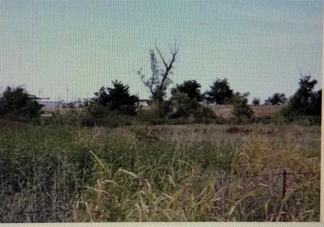 2nd image of 1 Se Sunnyside Dr, Lawton, OK 73501 | MLS# 1237911