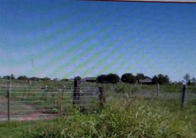 2nd image of 3 Se Sunnyside Dr, Lawton, OK 73501 | MLS# 1237917