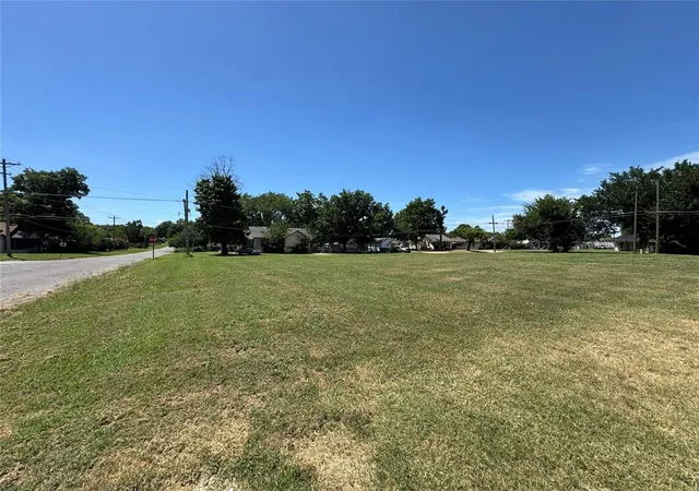 8th image of 419 W 7th St, Stroud, OK 74079 | MLS# 1237924