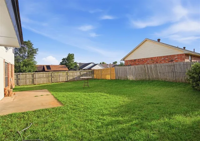 Homes for sale in Moore, OK | 1101 David Rd, Moore, OK 73160 | MLS# 1237925