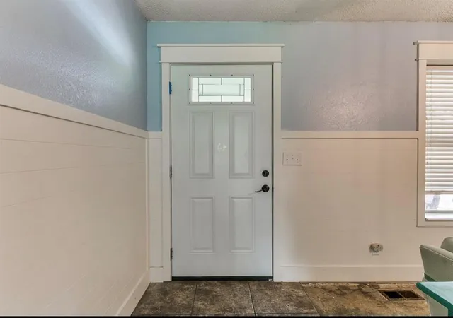 2nd image of 19601 S Rock Creek Rd, Shawnee, OK 74801 | MLS# 1237933