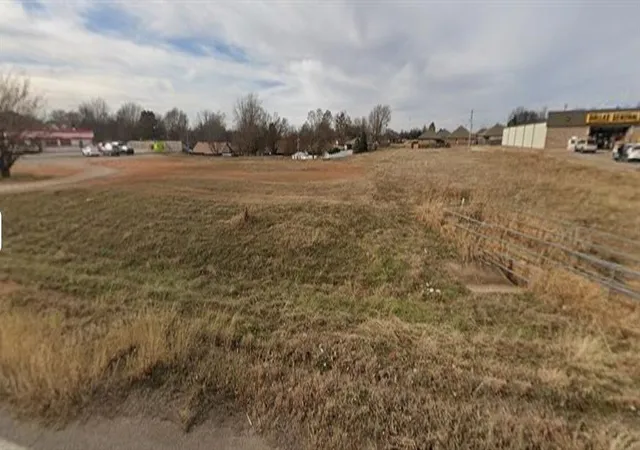 1st image of 1711 N Green Ave, Purcell, OK 73080 | MLS# 1237943