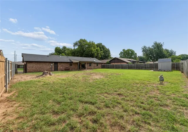 Homes for sale in Anadarko, OK | 804 Tottingham Rd, Anadarko, OK 73005 | MLS# 1237948