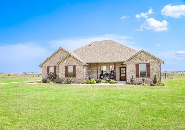 Homes for sale in Weatherford, OK | 24376 E 1006 Rd, Weatherford, OK 73096 | MLS# 1237969