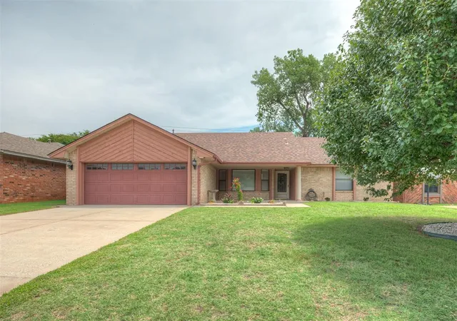Photo 1 of Single family home for sale at 11124 Ashford Dr, Yukon, OK 73099 | MLS# 1237977 | Listing updated on 2026-09-25
