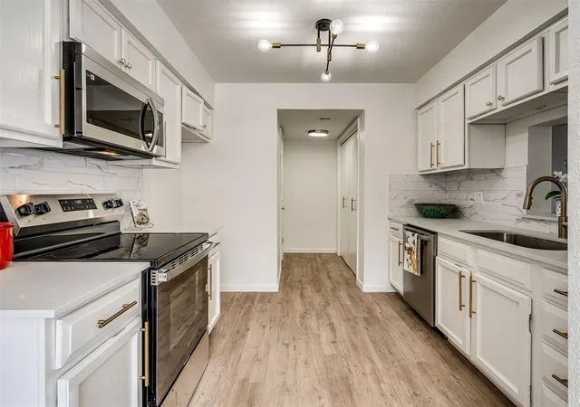 Homes for sale in Oklahoma City, OK | 11403 Springhollow Rd #201, Oklahoma City, OK 73120 | MLS# 1237992