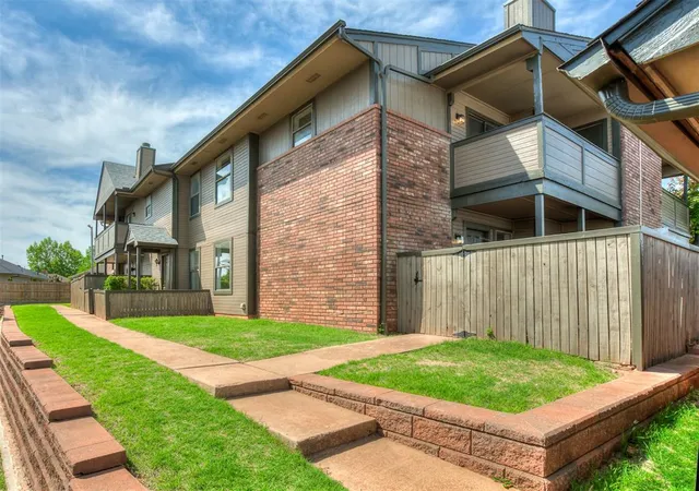 Homes for sale in Oklahoma City, OK | 11403 Springhollow Rd #201, Oklahoma City, OK 73120 | MLS# 1237992