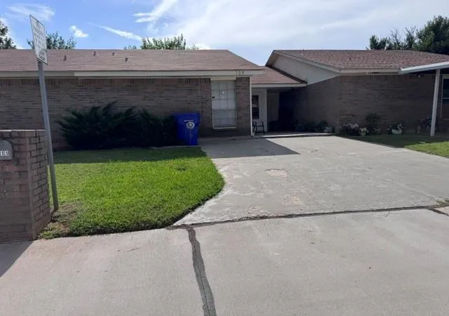 Homes for sale in Midwest City, OK | 109 Kendra Dr, Midwest City, OK 73110 | MLS# 1237994