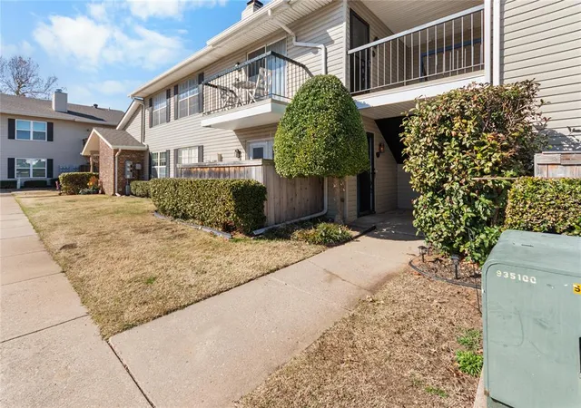 Homes for sale in The Village, OK | 3200 W Britton Rd #105, The Village, OK 73120 | MLS# 1237996
