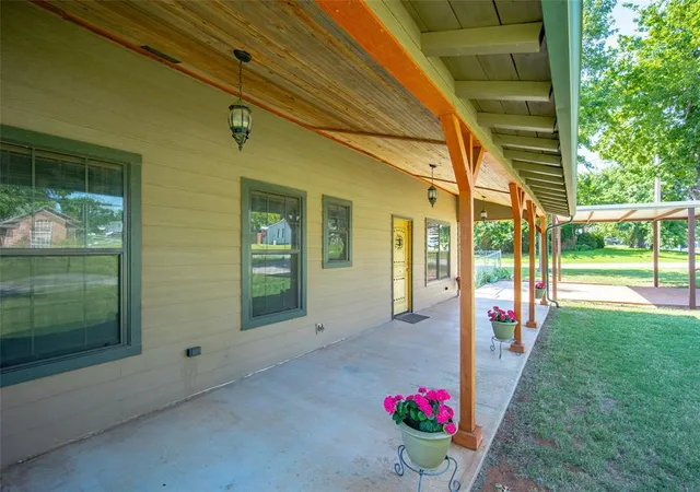 Homes for sale in Blanchard, OK | 301 Ne 5th St, Blanchard, OK 73010 | MLS# 1237999