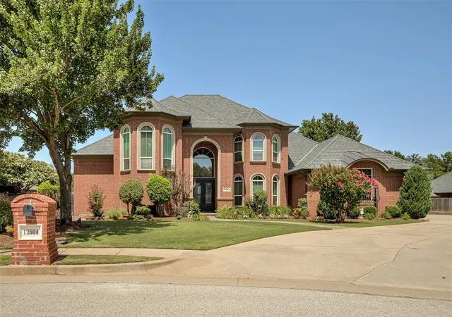 image of 12504 Shire Ln, Oklahoma City, OK 73170 | MLS# 1238003