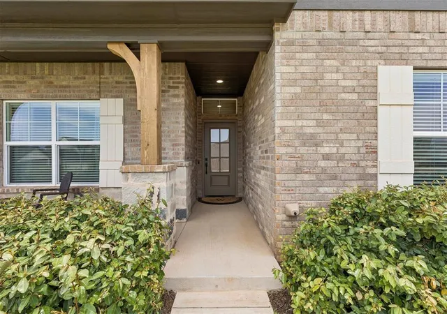 Photo 2 of Sale Pending at 6140 Dale Ave, Edmond, OK 73034 | MLS# 1238006 | Listing updated on 2026-08-19