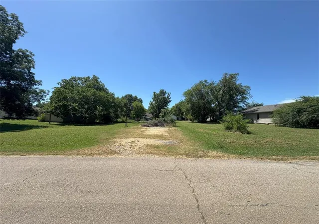 Photo 3 of Land for sale at 620 W 6th Street, Stroud, OK 74079 | MLS# 1238018 | Listing updated on 2026-07-07