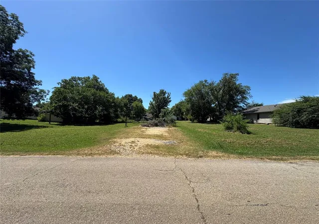Photo 3 of Land for sale at 620 W 6th Street, Stroud, OK 74079 | MLS# 1238018 | Listing updated on 2026-07-07