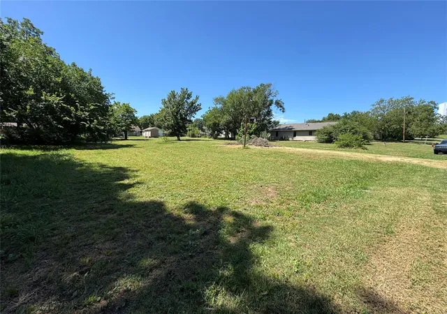 Photo 4 of Land for sale at 620 W 6th Street, Stroud, OK 74079 | MLS# 1238018 | Listing updated on 2026-07-07