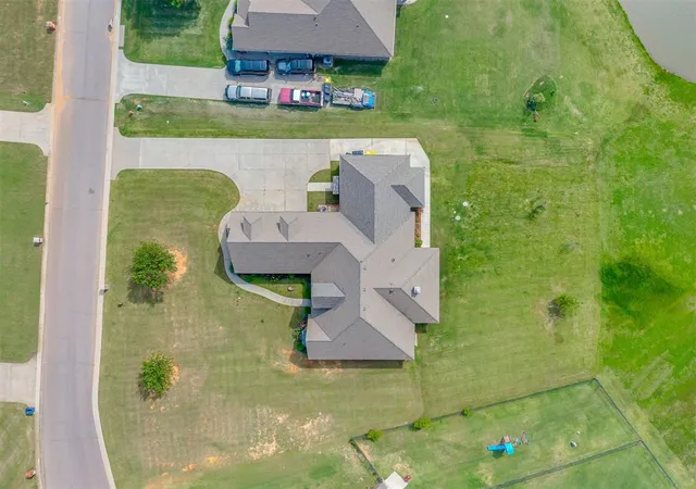 48th image of 935 Silver Chase Dr, Choctaw, OK 73020 | MLS# 1238019