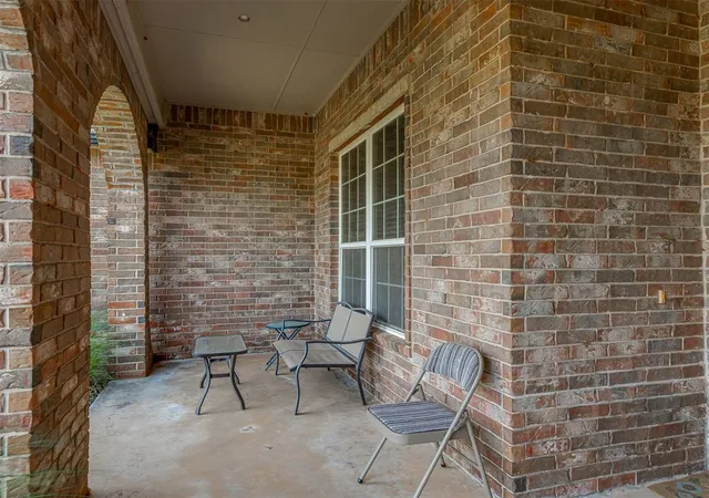 5th image of 935 Silver Chase Dr, Choctaw, OK 73020 | MLS# 1238019