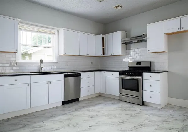 Photo 4 of Single family home for sale at 1608 NW 33rd Street, Oklahoma City, OK 73118 | MLS# 1238048 | Listing updated on 2026-08-18