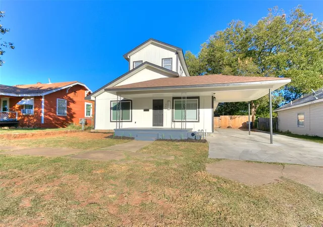 Photo 2 of Sale Pending at 321 N Mckinley Ave, Shawnee, OK 74801 | MLS# 1238055 | Listing updated on 2026-08-18