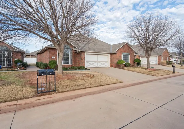 1st image of 25 Red Admiral Wy, Edmond, OK 73013 | MLS# 1238056