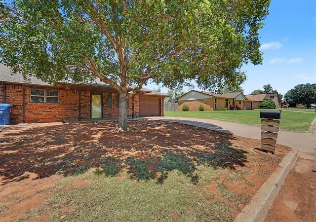 Homes for sale in Cordell, OK | 1402 Partridge ( 1402 1/2) Ln, Cordell, OK 73632 | MLS# 1238060