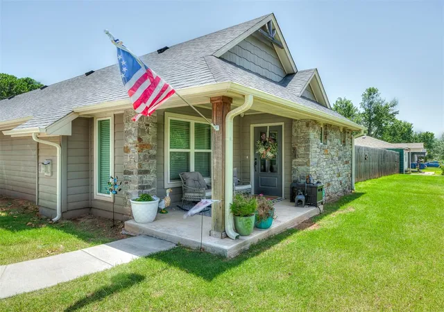 Homes for sale in Blanchard, OK | 402 S Van Buren Ave, Blanchard, OK 73010 | MLS# 1238064