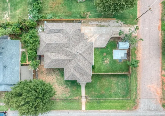 Homes for sale in Shawnee, OK | 1201 N Beard Ave, Shawnee, OK 74801 | MLS# 1238069