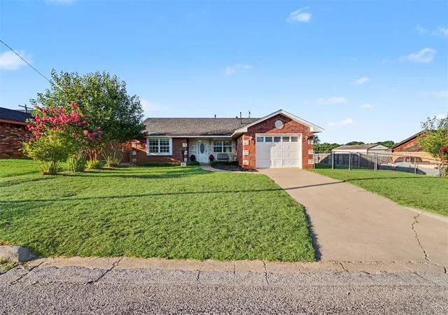 Homes for sale in Cordell, OK | 132 Florence Dr, Cordell, OK 73632 | MLS# 1238070