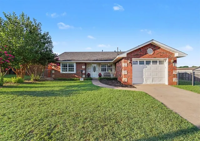 Homes for sale in Cordell, OK | 132 Florence Dr, Cordell, OK 73632 | MLS# 1238070