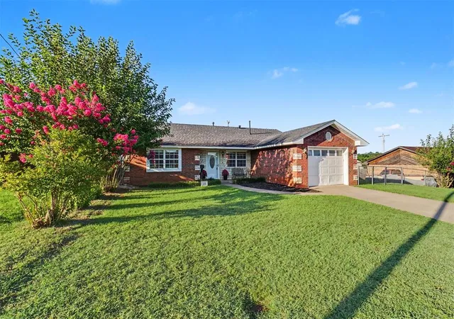 Homes for sale in Cordell, OK | 132 Florence Dr, Cordell, OK 73632 | MLS# 1238070