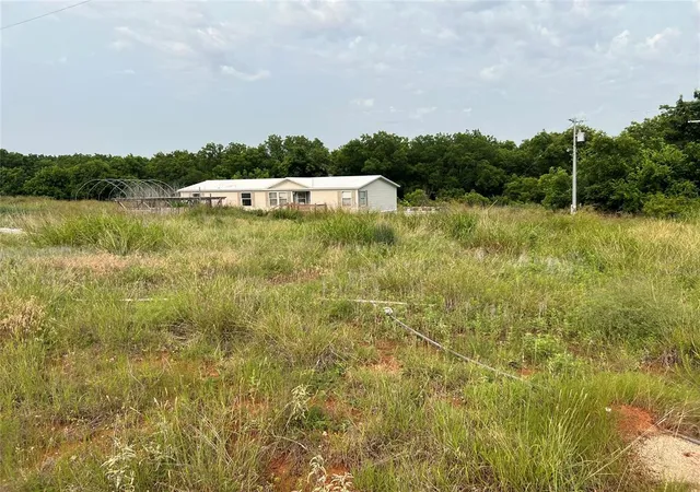 2nd image of 47409 E County Road 1520, Stratford, OK 74872 | MLS# 1238083