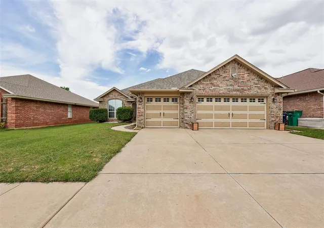 Homes for sale in Oklahoma City, OK | 2633 Se 97th St, Oklahoma City, OK 73160 | MLS# 1238088