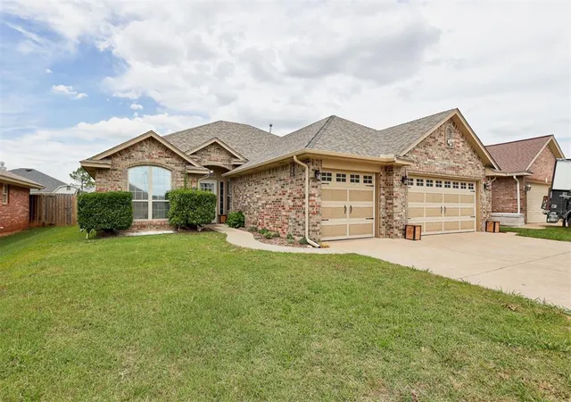 Homes for sale in Oklahoma City, OK | 2633 Se 97Th St, Oklahoma City, OK 73160 | MLS# 1238088