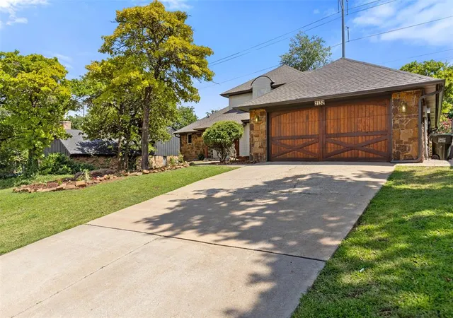 Photo 2 of Sale Pending at 2132 Running Branch Rd, Edmond, OK 73013 | MLS# 1238096 | Listing updated on 2026-09-03