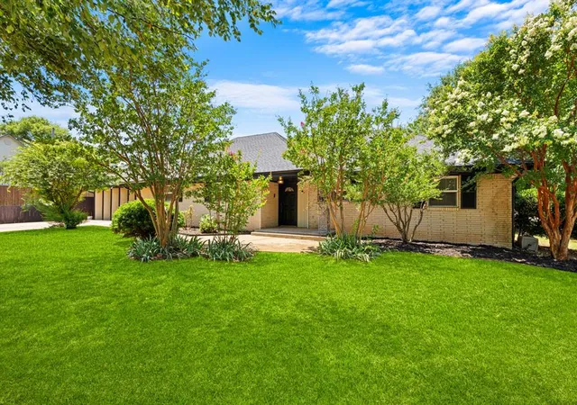Photo 1 of Single family home for sale at 4600 Nw 62nd Street, Oklahoma City, OK 73122 | MLS# 1238102 | Listing updated on 2026-09-07