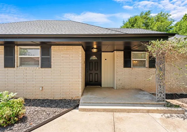 Photo 3 of Single family home for sale at 4600 NW 62nd Street, Oklahoma City, OK 73122 | MLS# 1238102 | Listing updated on 2026-09-07