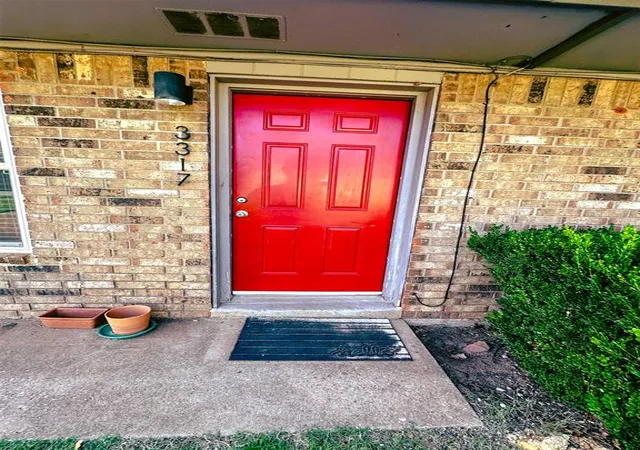 Photo 2 of Sale Pending at 3317 Kathy Ln, Edmond, OK 73034 | MLS# 1238104 | Listing updated on 2026-09-02