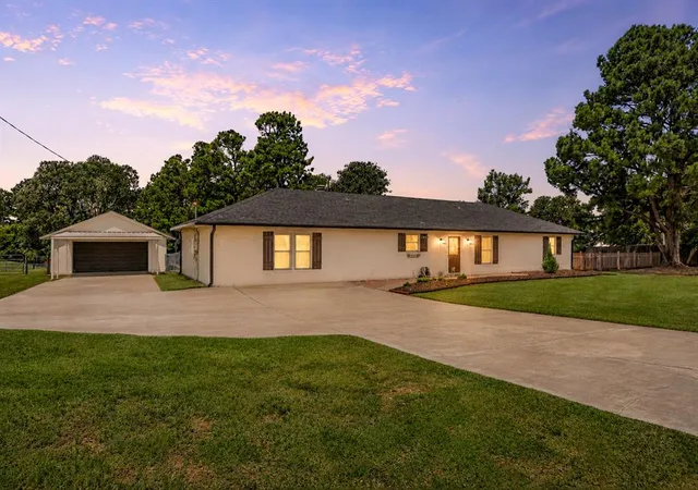 Homes for sale in Choctaw, OK | 263 N Carolyn Dr, Choctaw, OK 73020 | MLS# 1238107