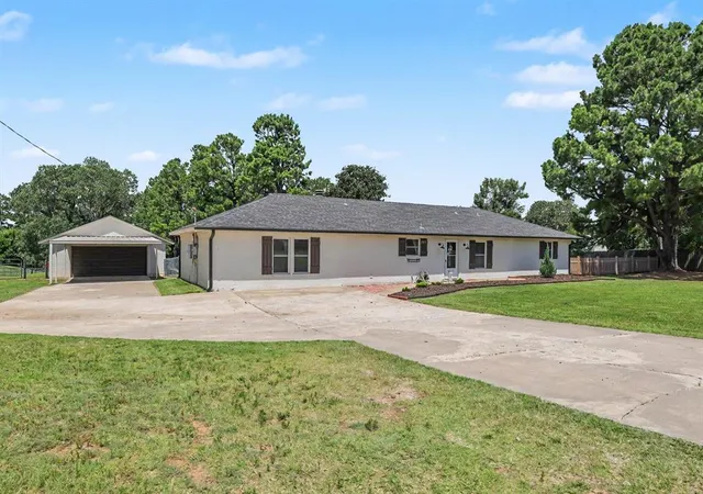 Homes for sale in Choctaw, OK | 263 N Carolyn Dr, Choctaw, OK 73020 | MLS# 1238107